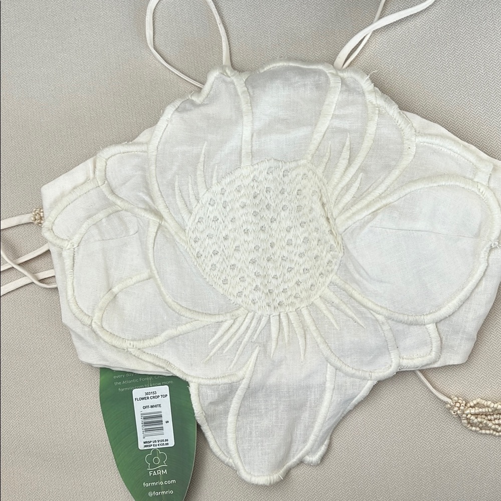 FARM Rio Off-White Floral Embroidered Crop Top - Picture 3 of 3